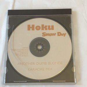 ⭐️10 for $10 Sale⭐️HOKU  Snow Day CD, 2000 year